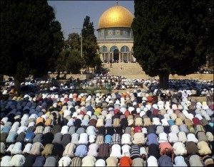 muslims-praying-afp-hazem-bader-300x235